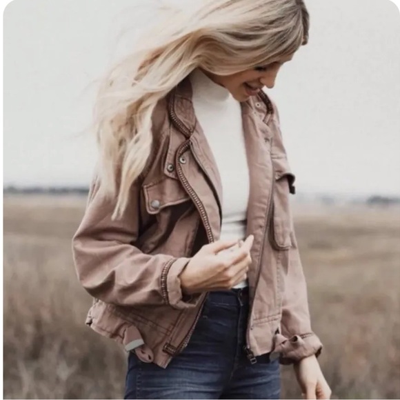 FREE PEOPLE OVERSIZE MILITARY UTILITY JACKET IN MAUVE SIZE SMALL - Picture 3 of 15